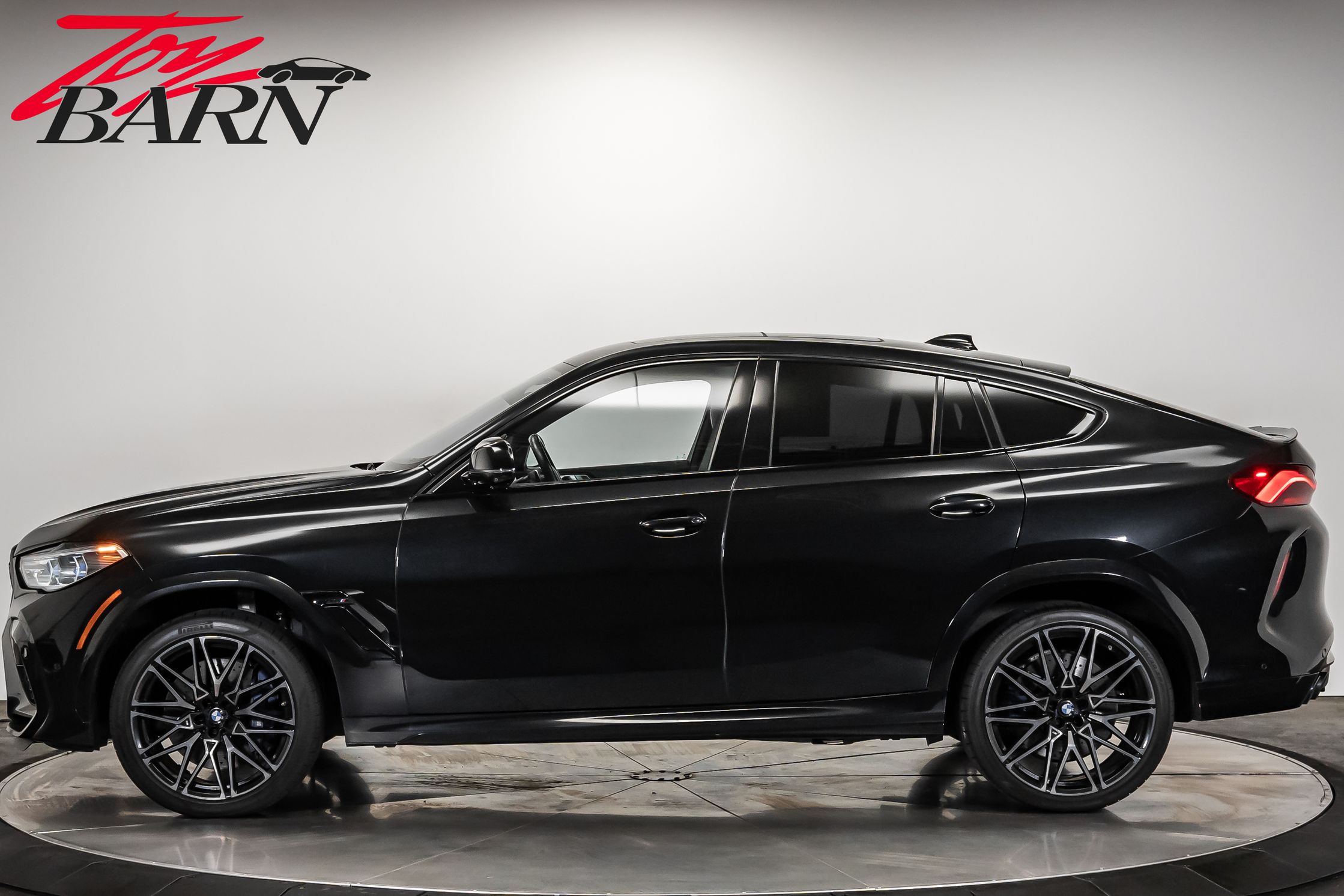 2021 Bmw X6 photo 2
