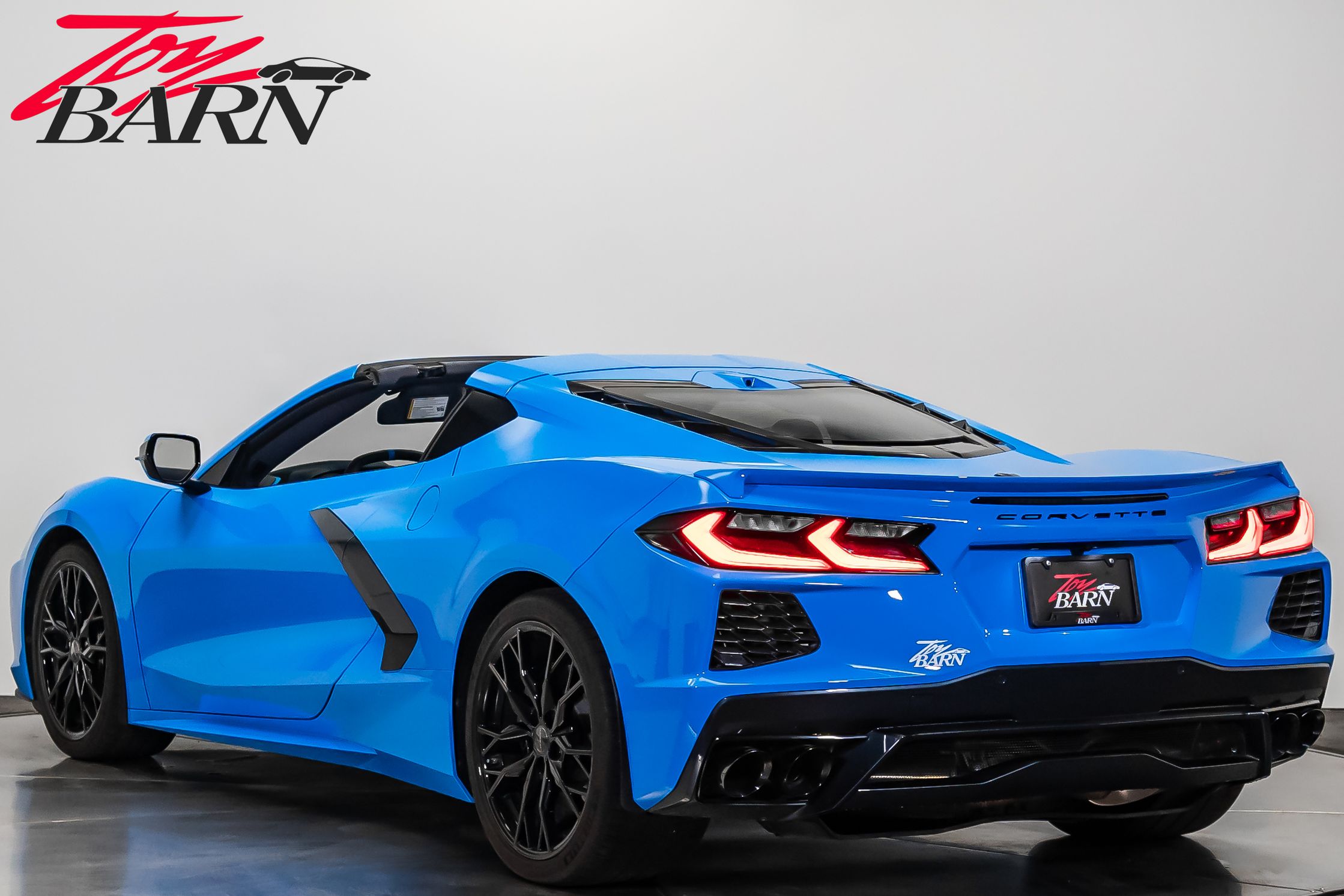 2023 Chevrolet Corvette Stingray 3LT photo 2