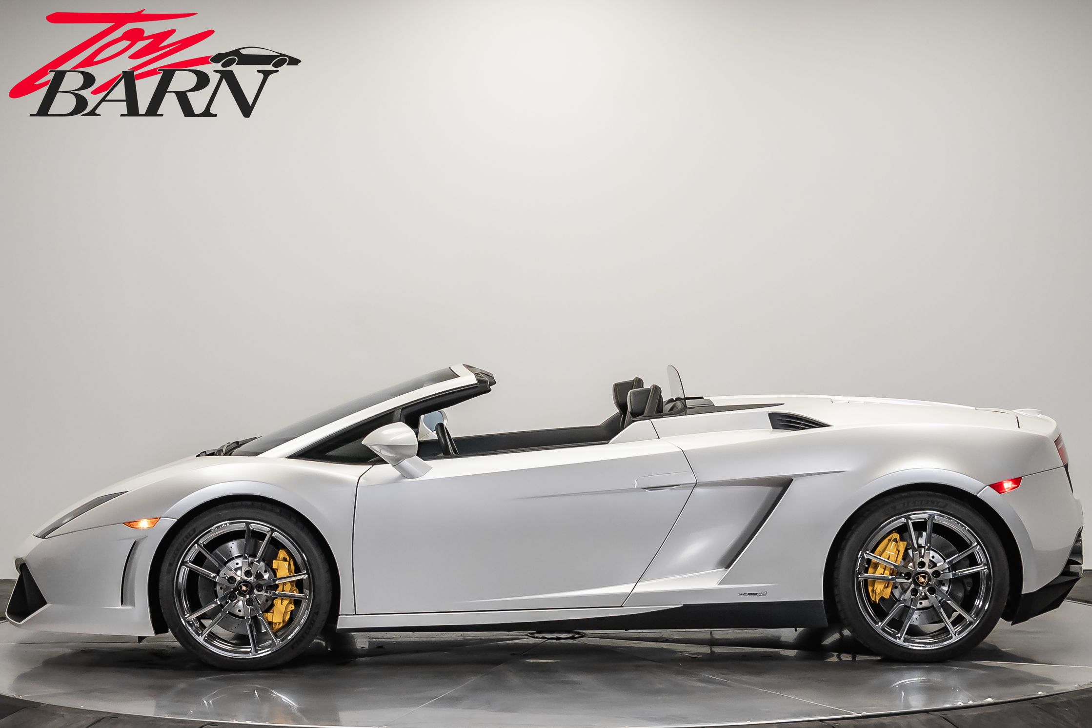 2013 Lamborghini Gallardo LP550-2 Spyder photo 2