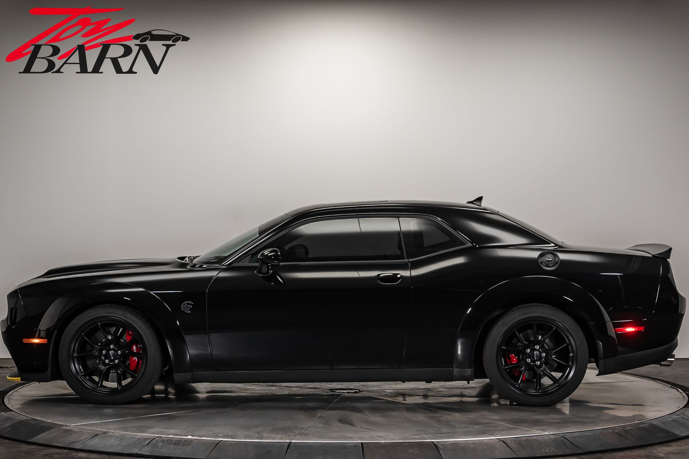 2023 Dodge Challenger SRT8 Hellcat Widebody photo 2