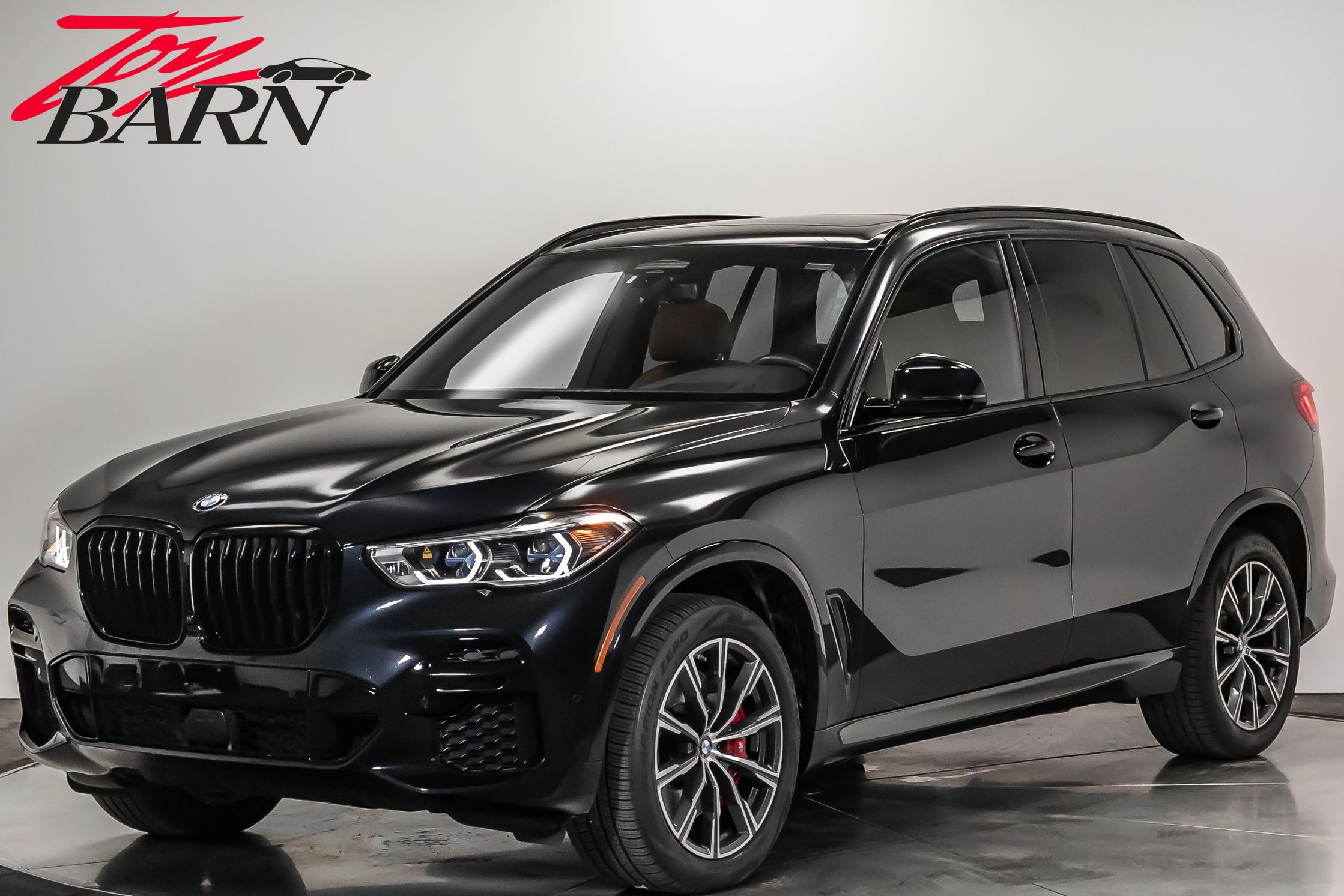 2022 BMW X5 M50i's photo