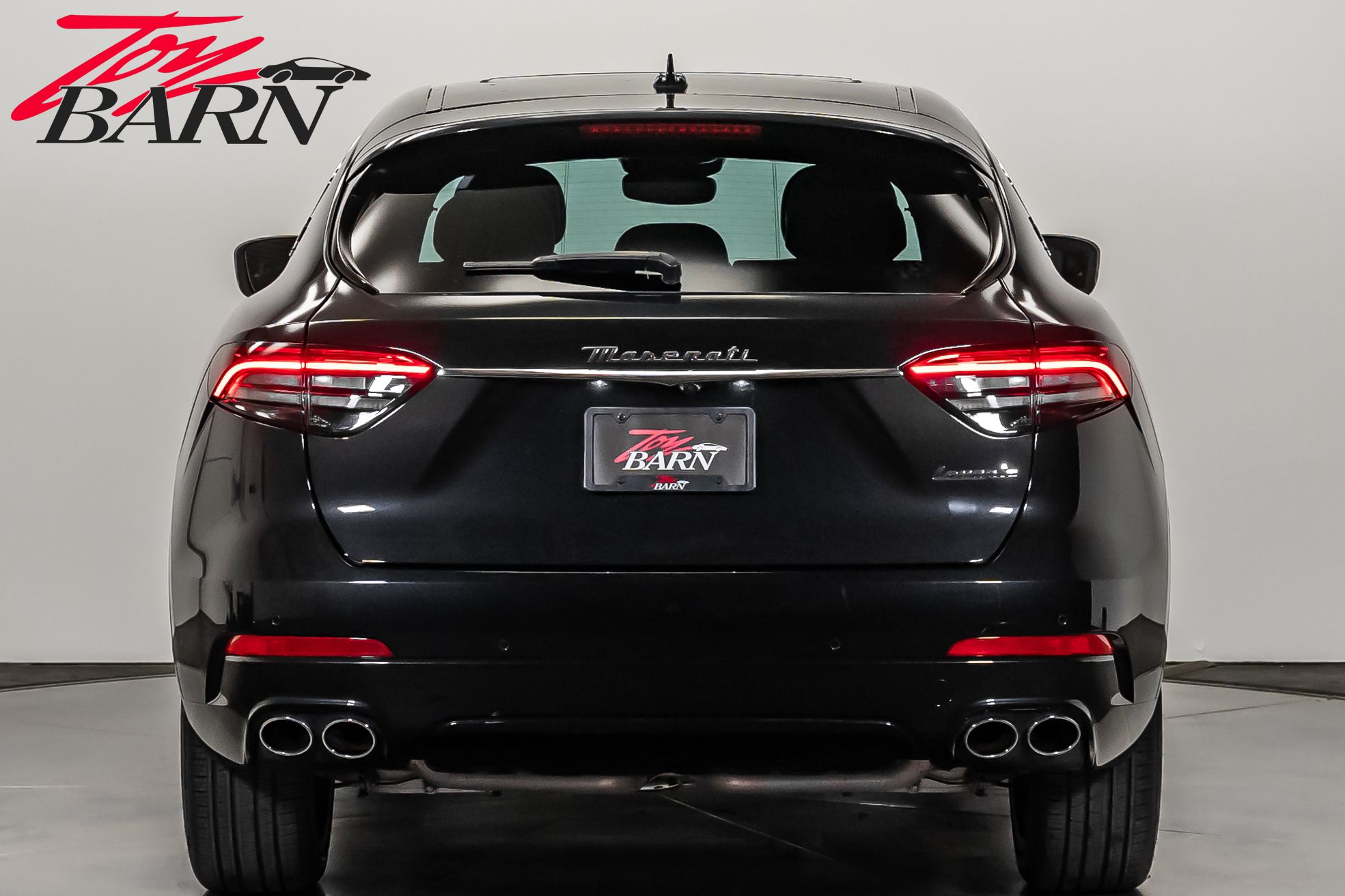 2023 Maserati Levante Base GT photo 3