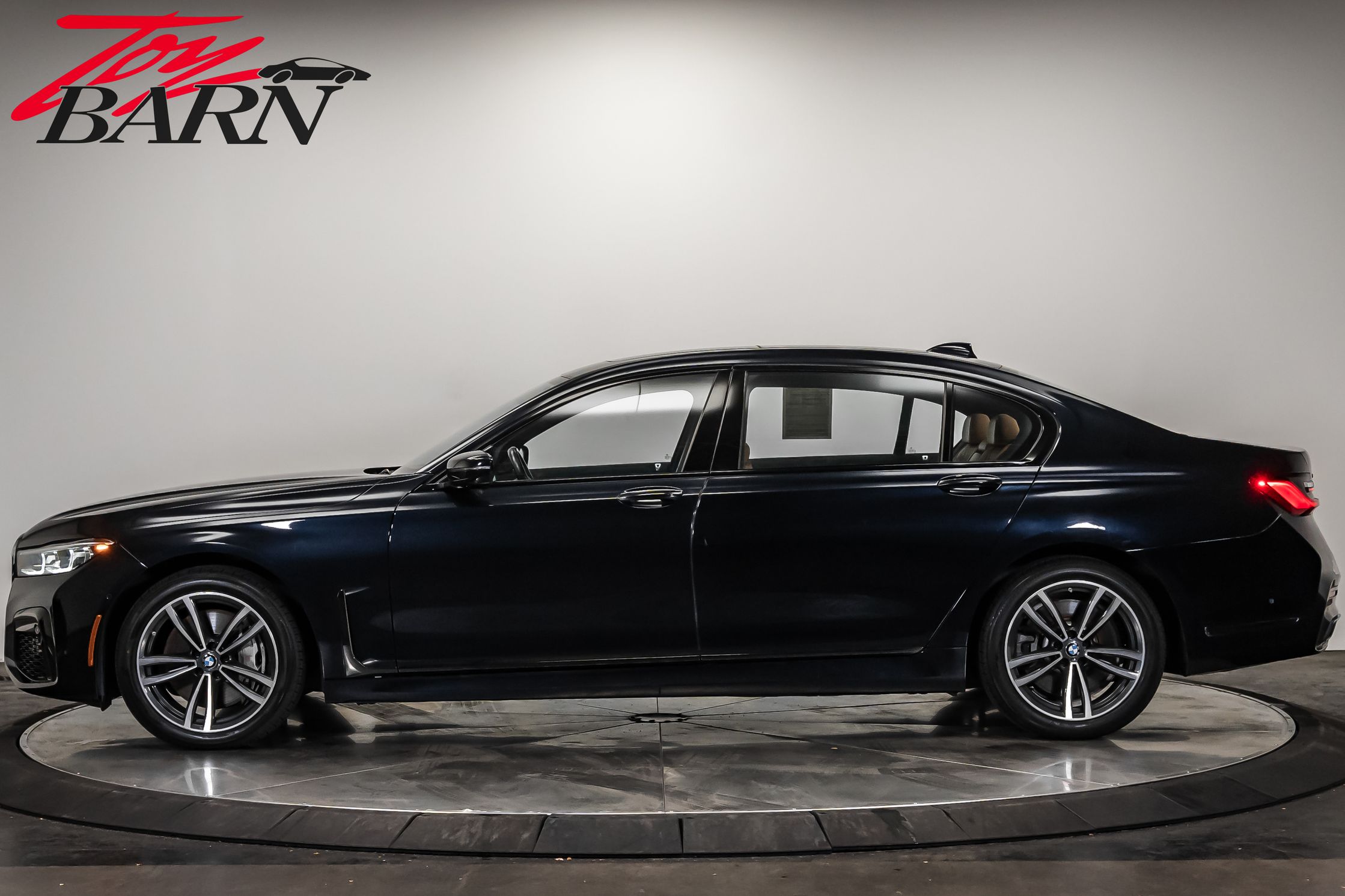 2022 Bmw 750i xDrive photo 2