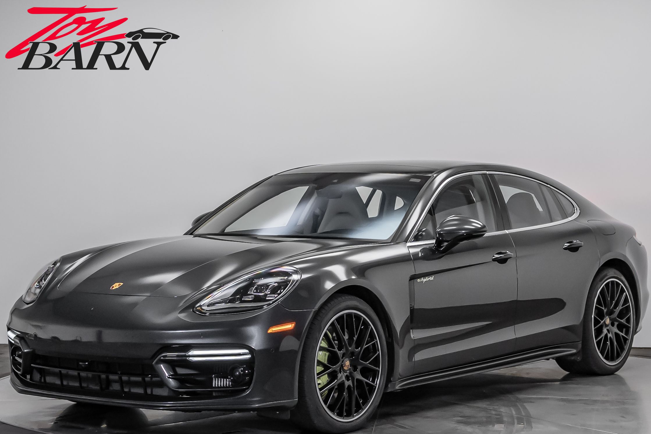 2021 Porsche Panamera 4S E-Hybrid's photo