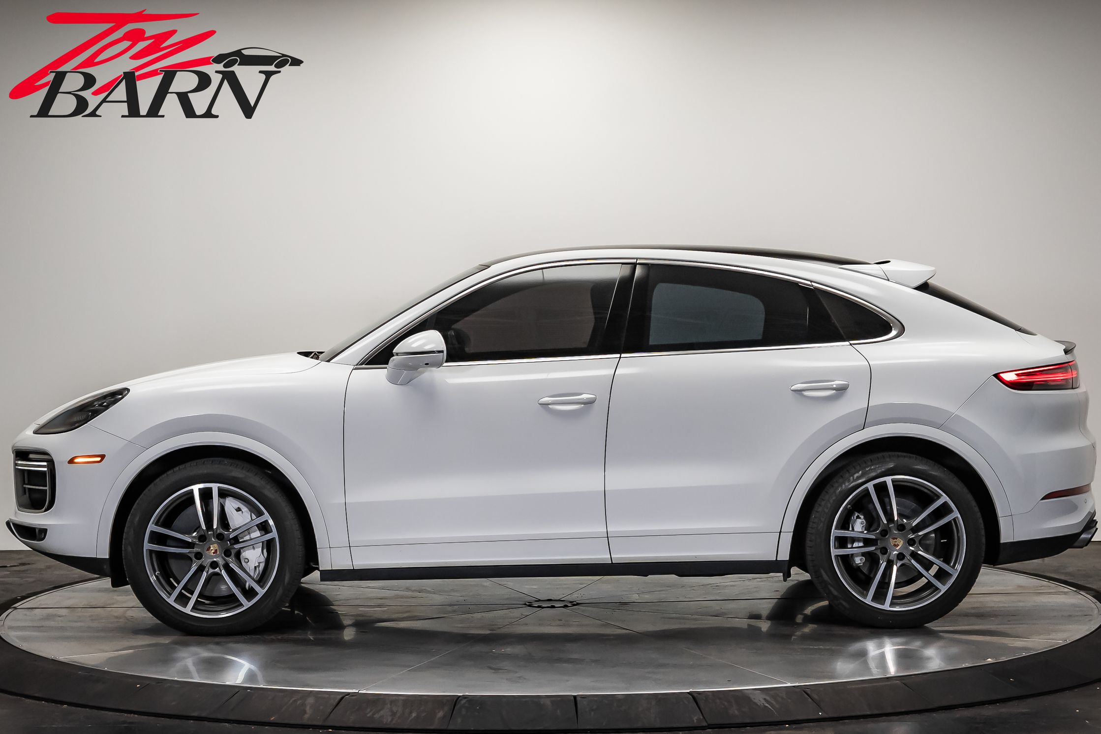 2020 Porsche Cayenne Turbo Coupe photo 2
