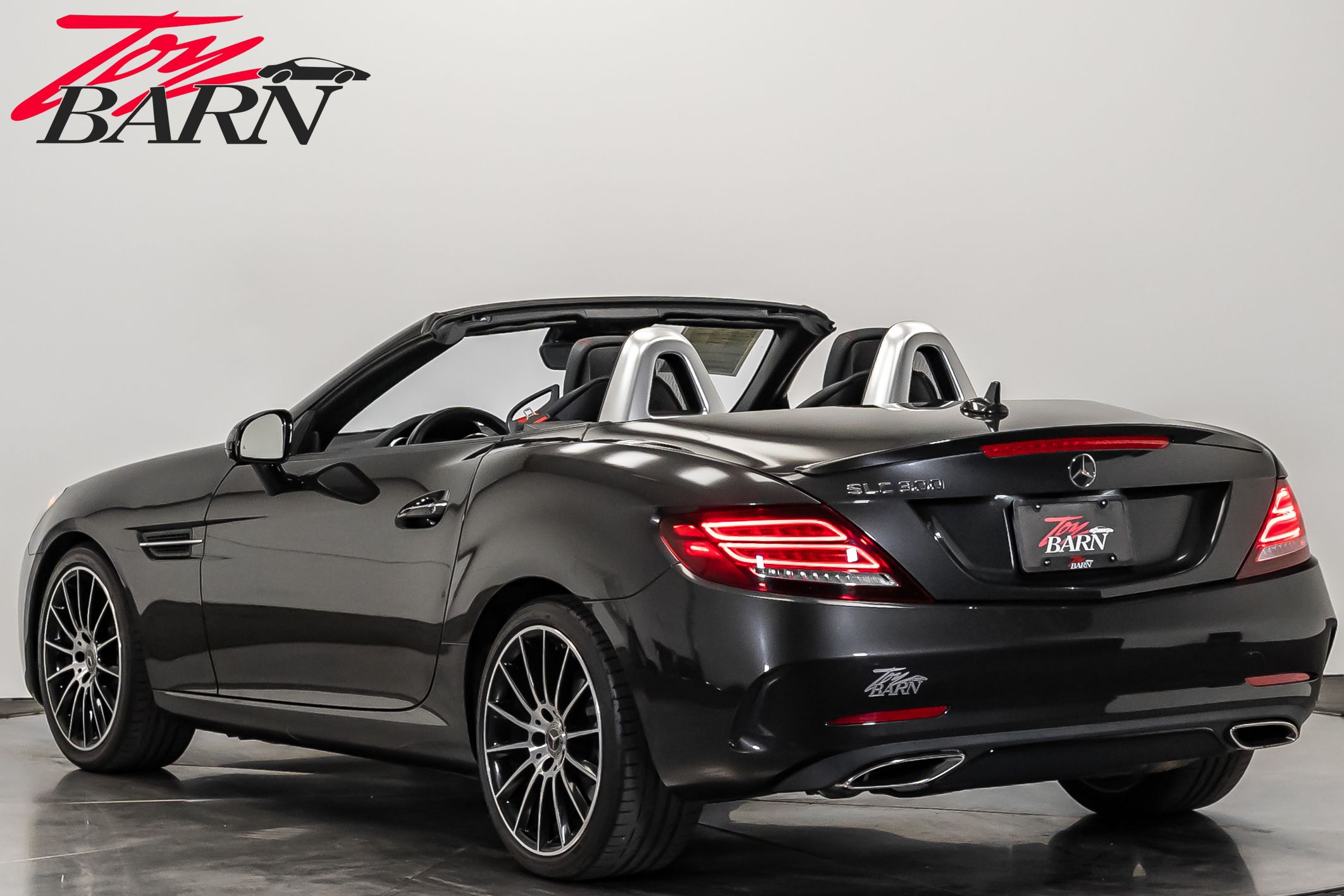 2020 Mercedes Benz SLC 300 photo 3