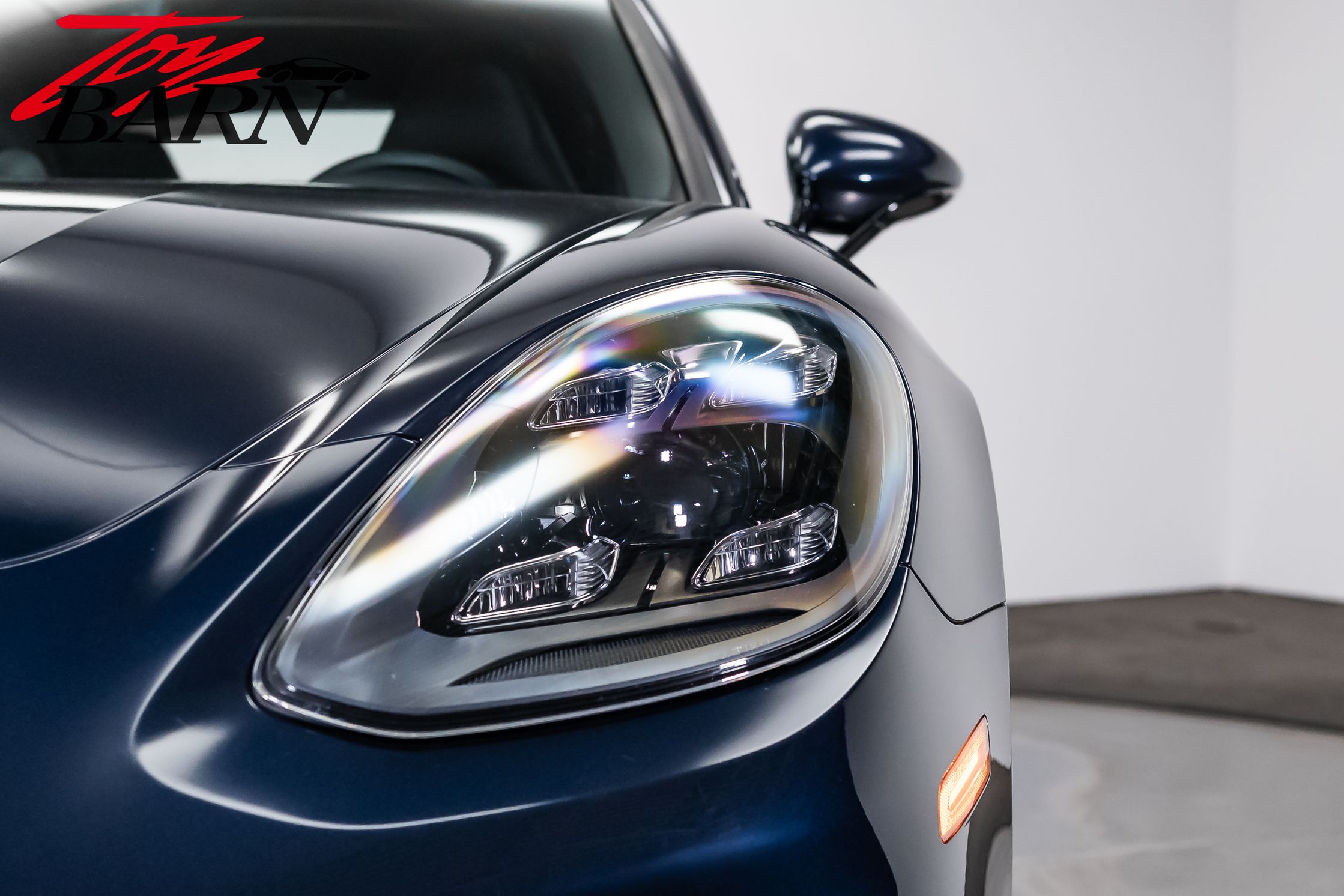 2022 Porsche Panamera Platinum Edition - Photo 10