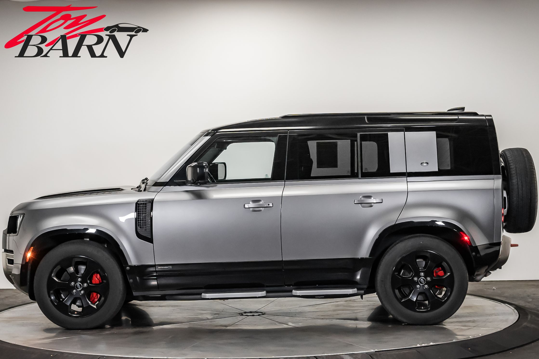 2020 Land Rover Defender 110 X photo 2
