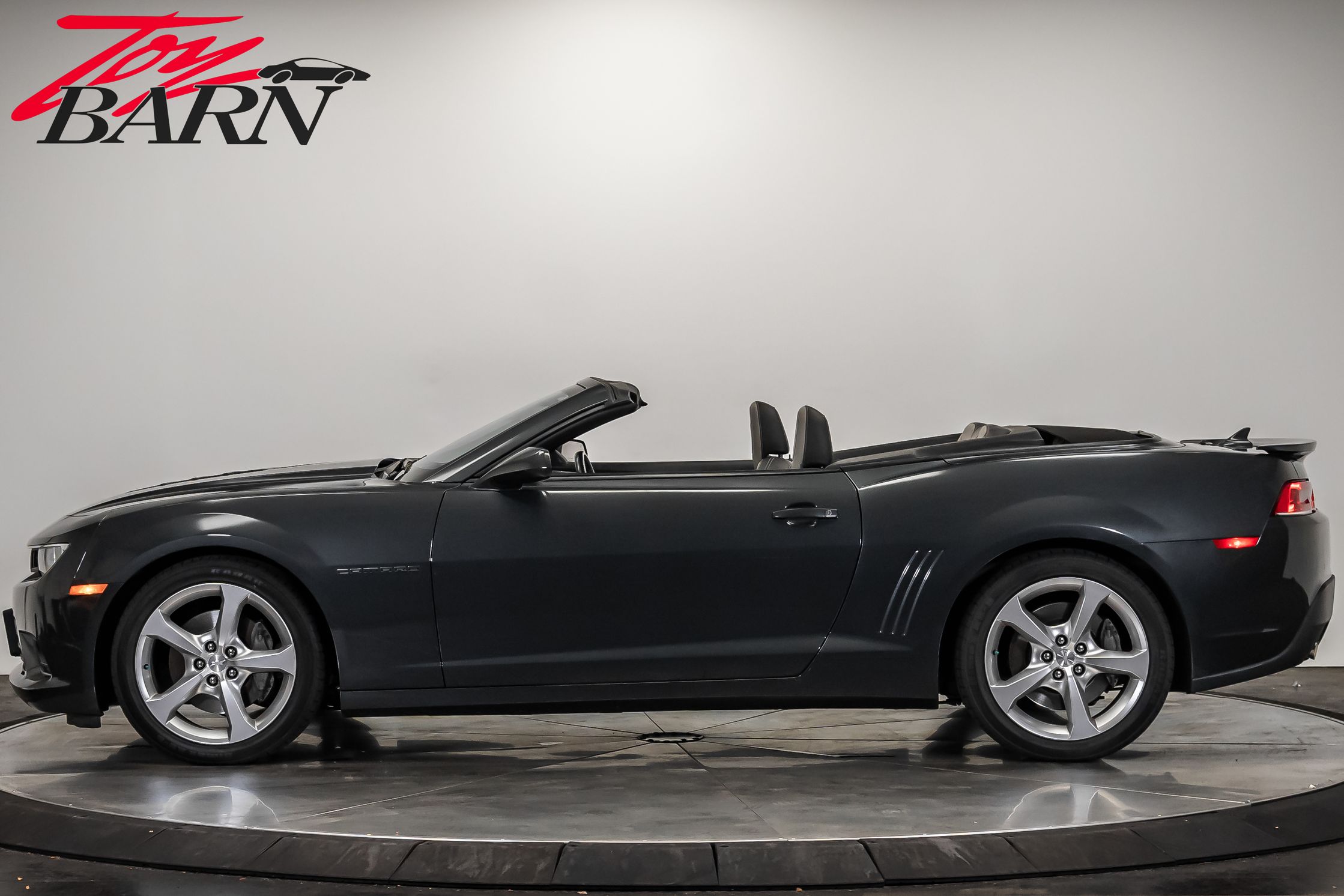 2015 Chevrolet Camaro 2SS photo 2