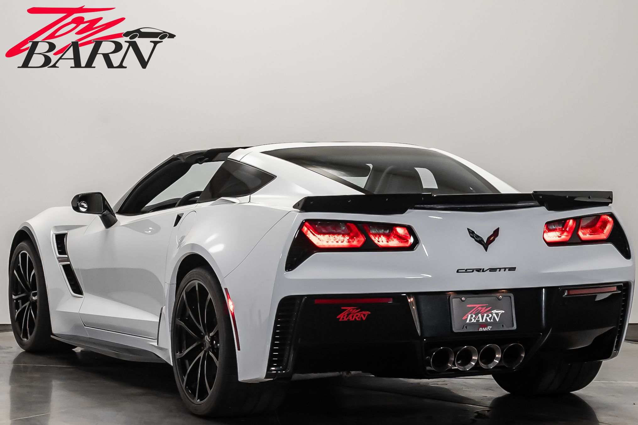2017 Chevrolet Corvette Grand Sport 2LT photo 3