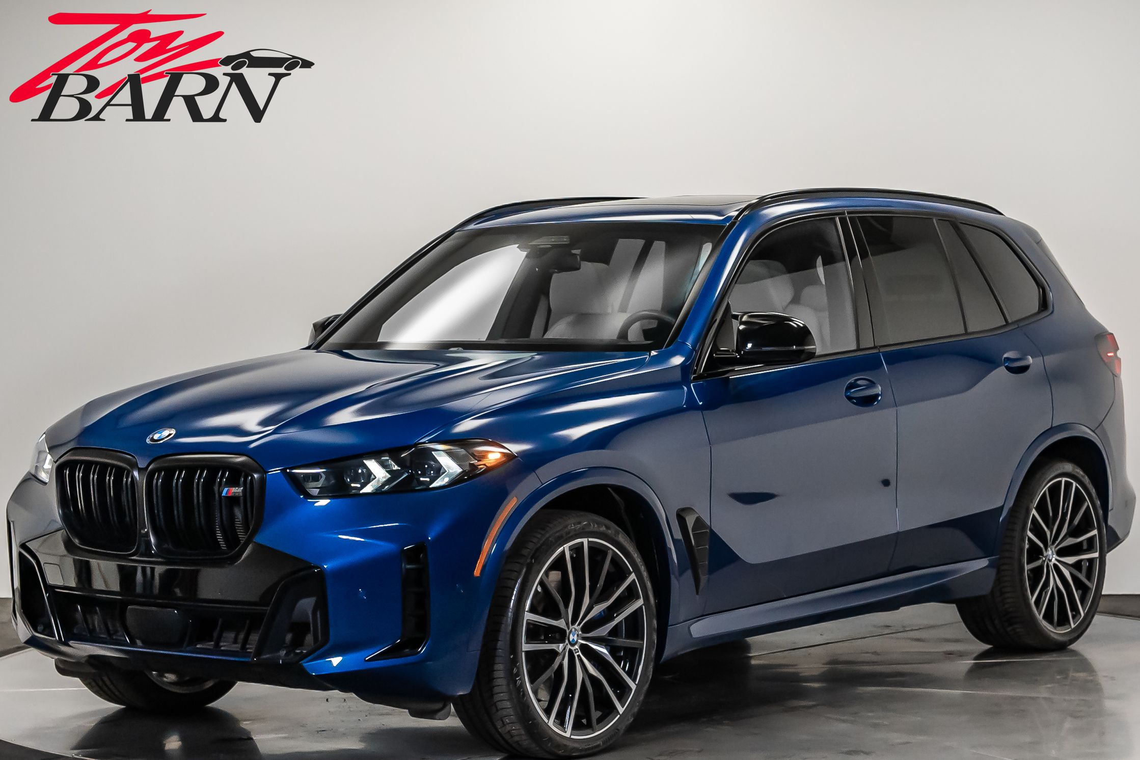 2024 BMW X5 M60i's photo