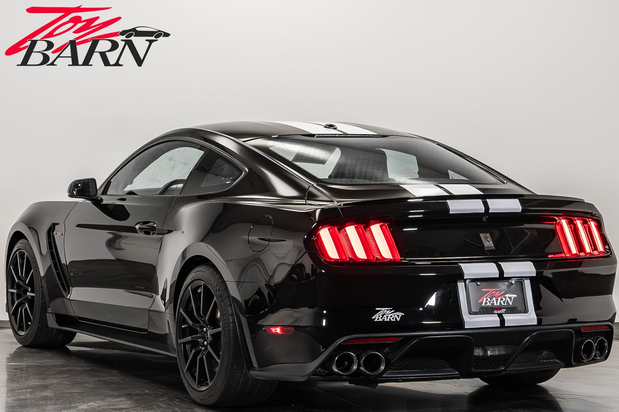 2016 Ford Mustang Shelby photo 3