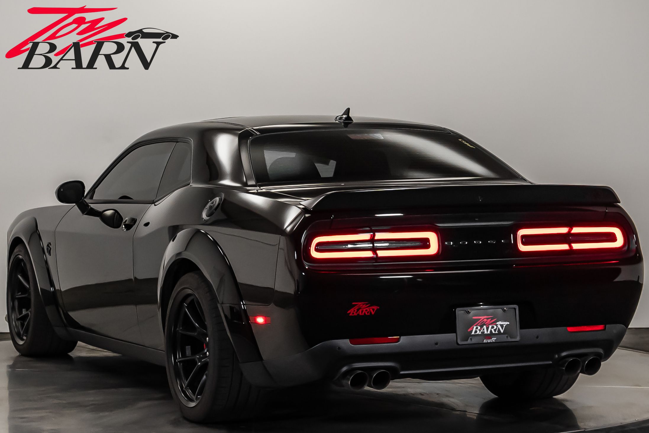 2023 Dodge Challenger SRT8 Hellcat Widebody photo 3