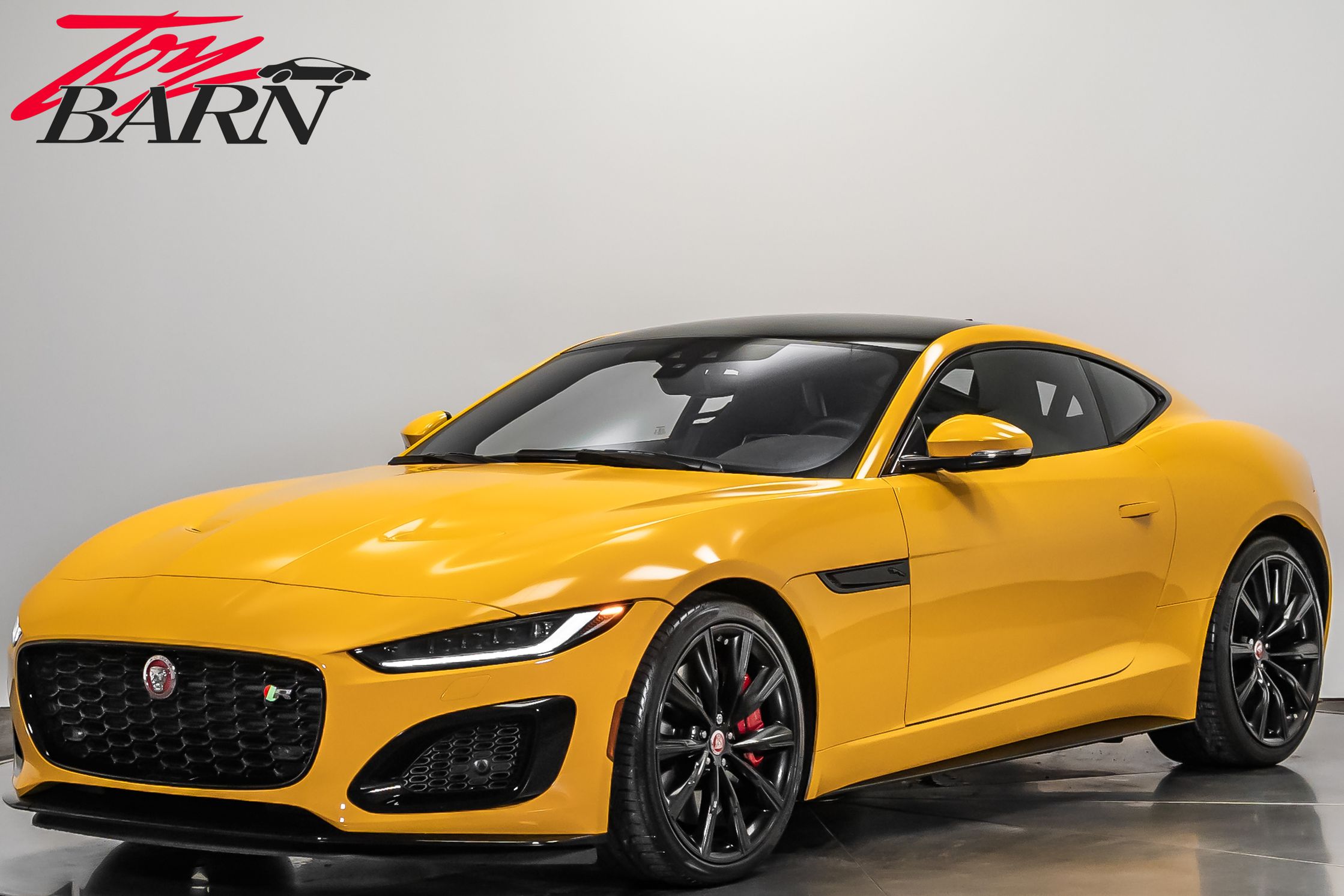 2021 Jaguar F-TYPE R's photo