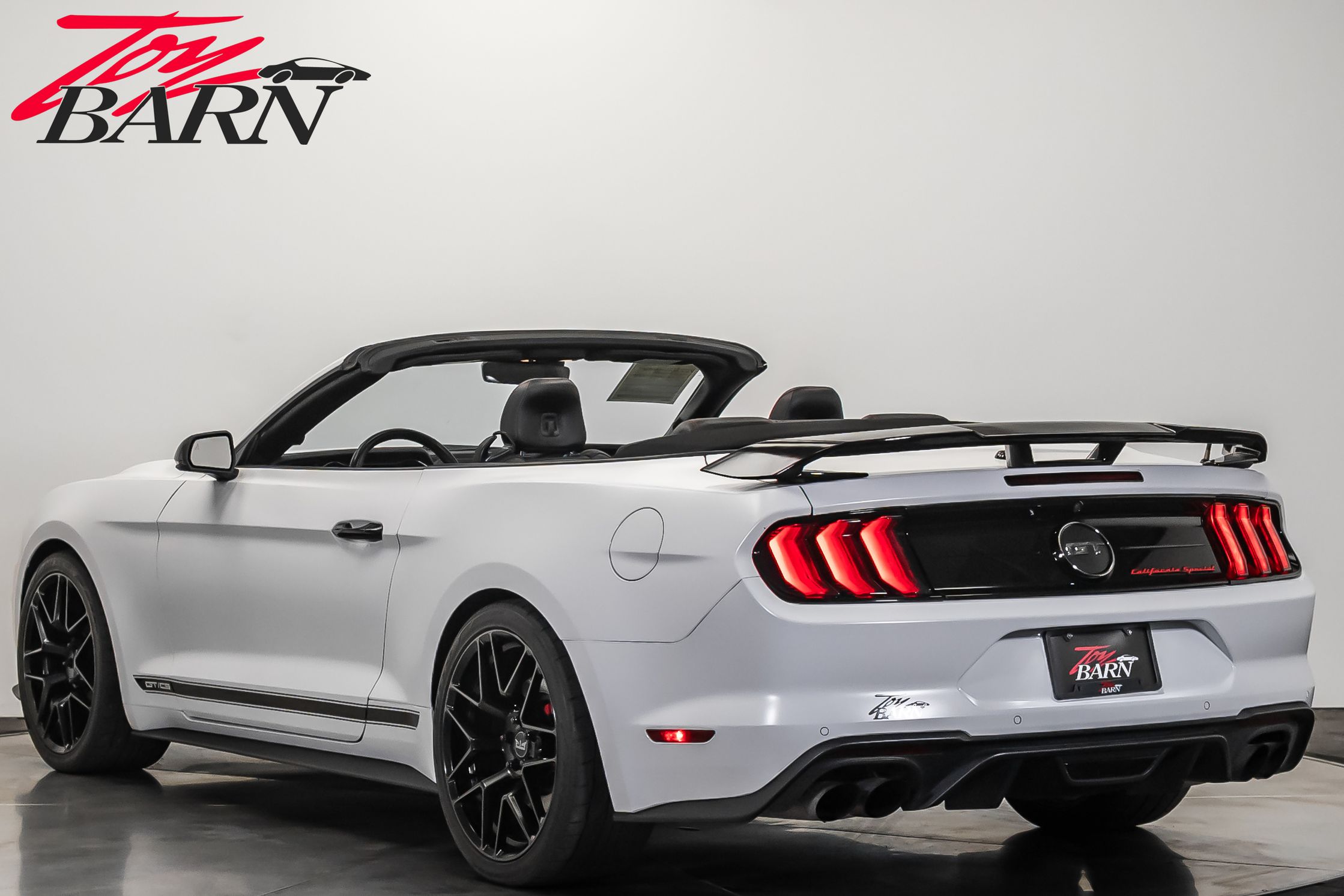 2020 Ford Mustang GT Premium Convertible photo 3