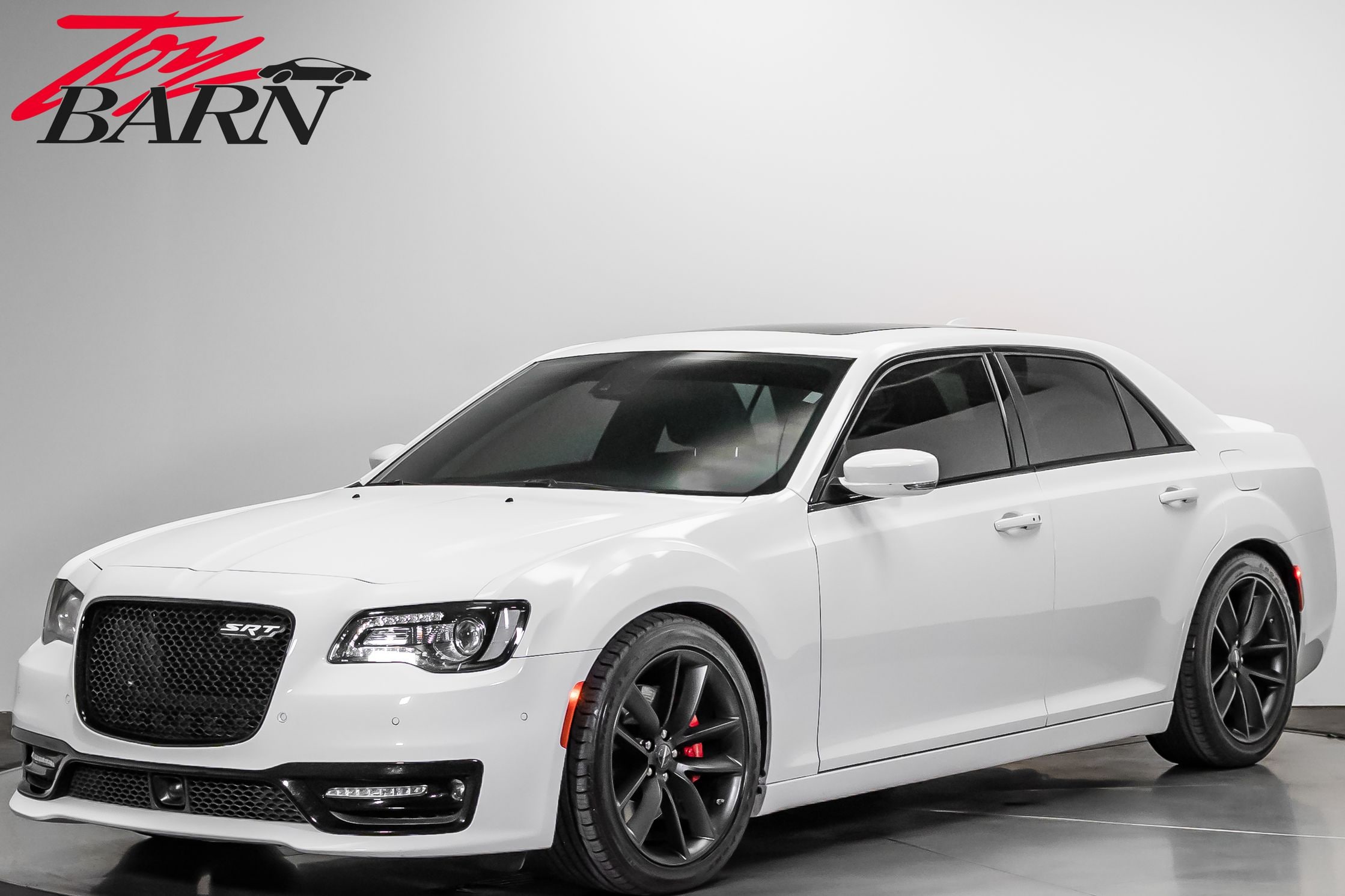 2023 Chrysler 300 C's photo