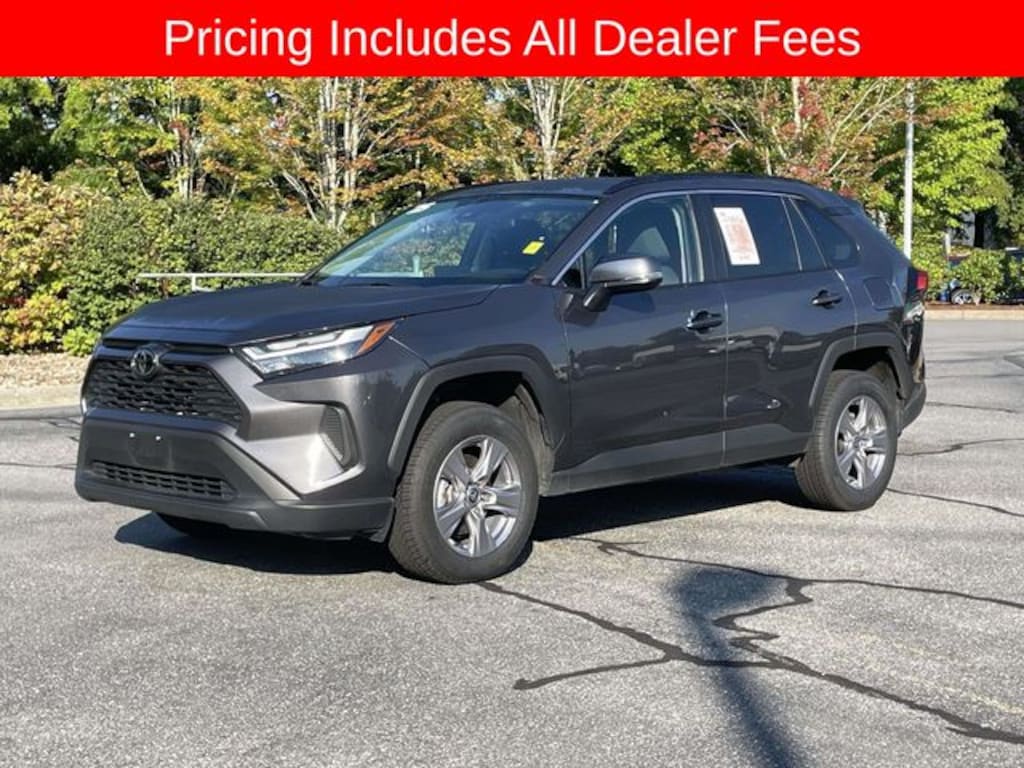 Used 2025 Toyota RAV4 XLE SUV