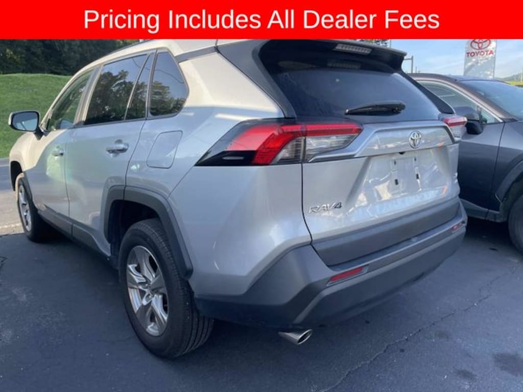 Used 2025 Toyota RAV4 XLE SUV