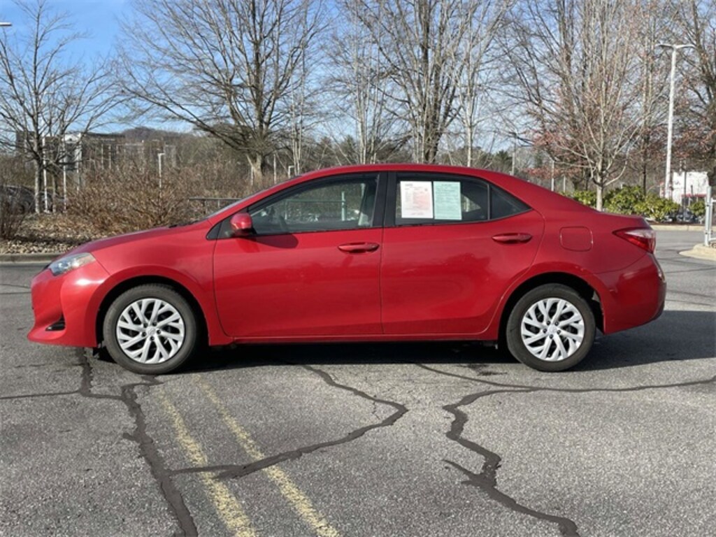 Used 2018 Toyota Corolla LE Sedan