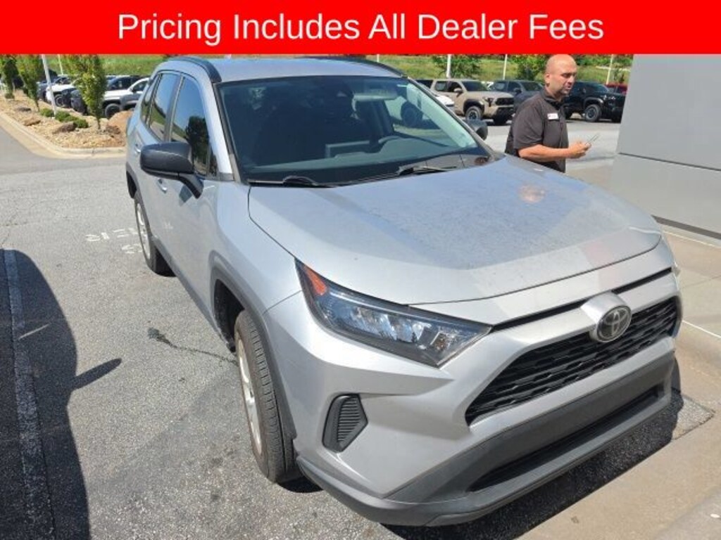 Used 2020 Toyota RAV4 LE SUV
