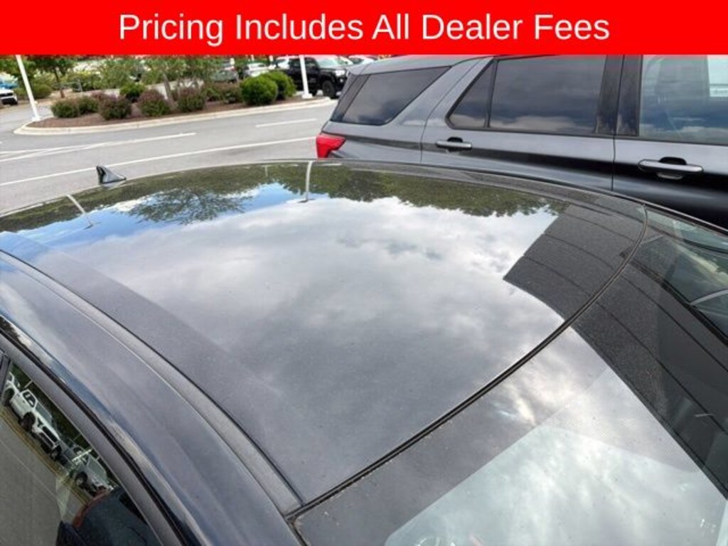 Used 2022 Toyota Corolla SE Sedan