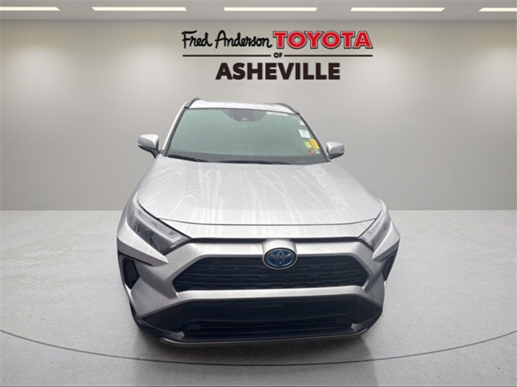 Used 2022 Toyota RAV4 Hybrid SE SUV