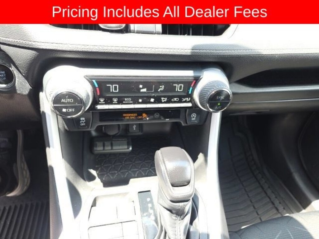 Used 2021 Toyota RAV4 XLE SUV