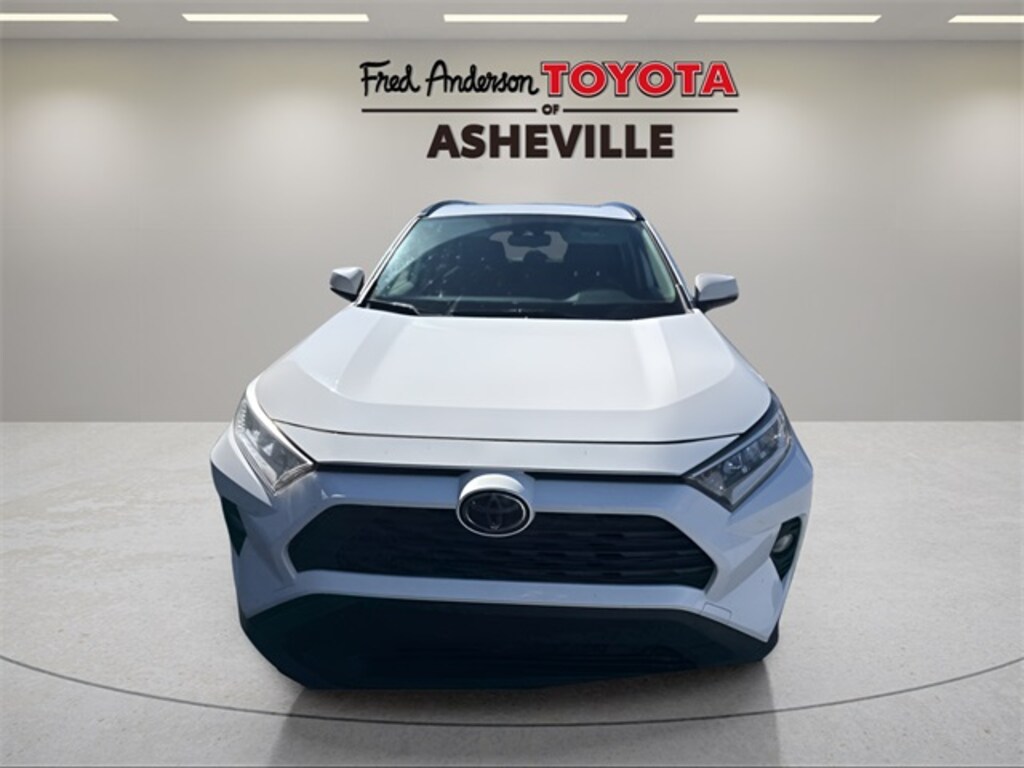 Used 2019 Toyota RAV4 XLE SUV