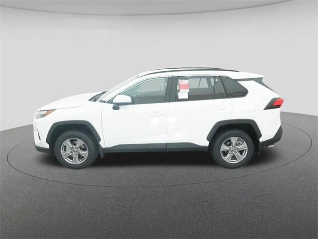 2025 Toyota RAV4 XLE photo 2