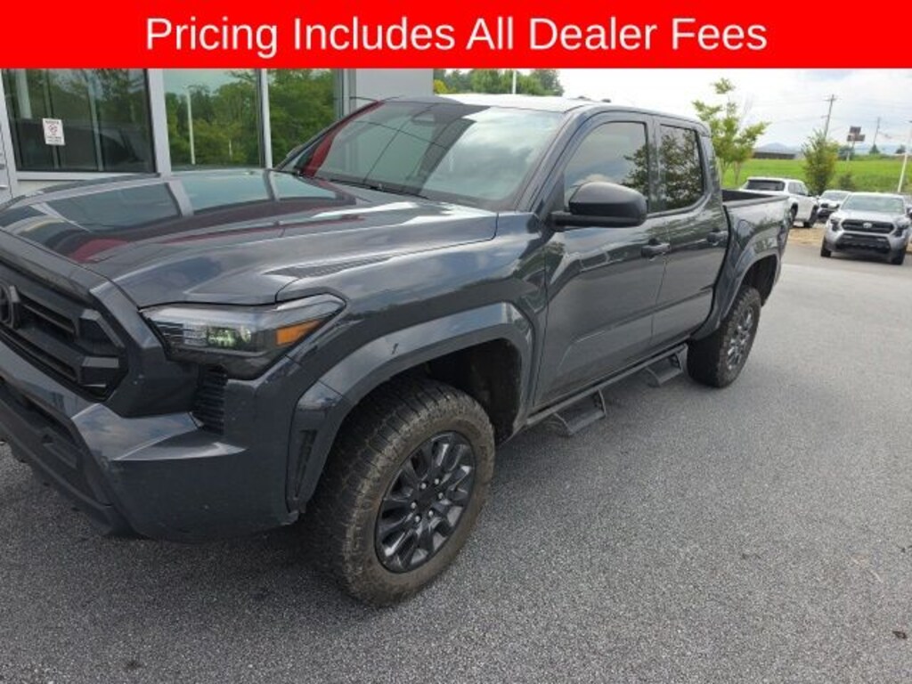 Used 2025 Toyota Tacoma SR Truck