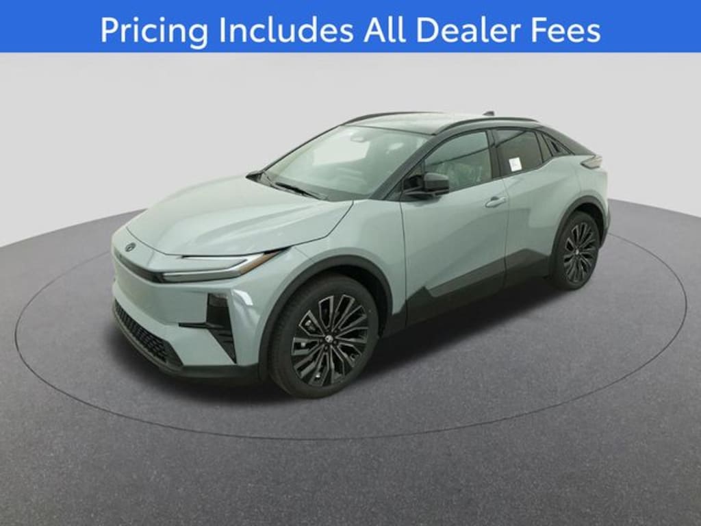 New 2026 Toyota C-HR XSE SUV