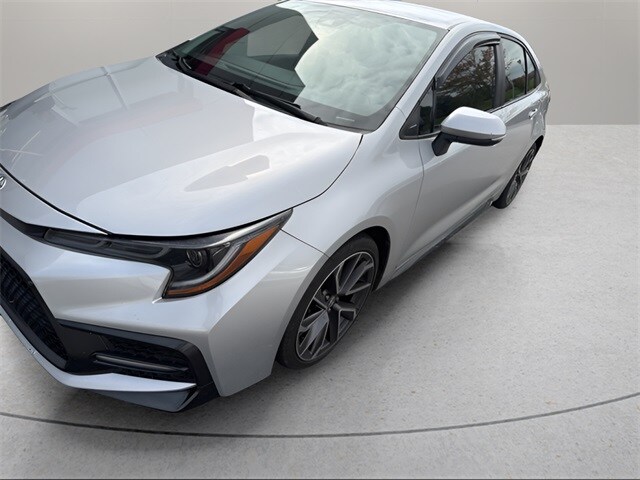 2020 Toyota Corolla SE photo 3