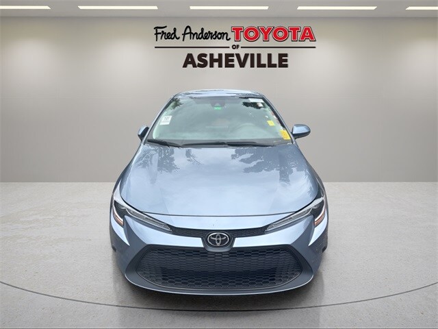 2022 Toyota Corolla L photo 2