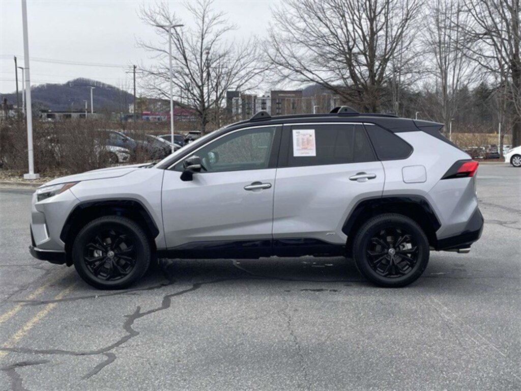 Used 2022 Toyota RAV4 Hybrid XSE SUV