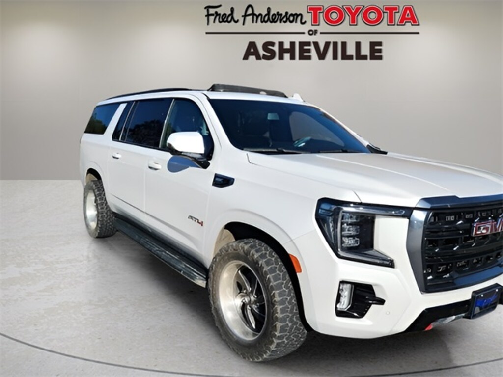 Used 2022 GMC Yukon XL AT4 SUV