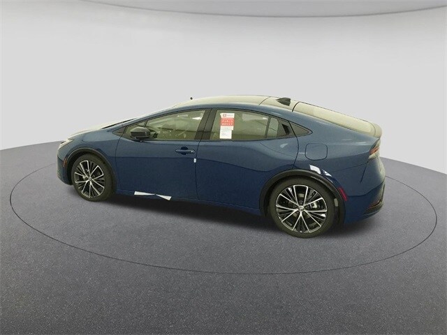 2026 Toyota Prius XLE photo 4