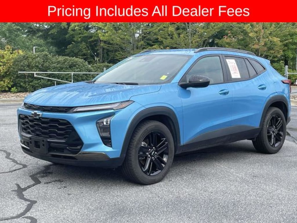 Used 2025 Chevrolet Trax Activ SUV
