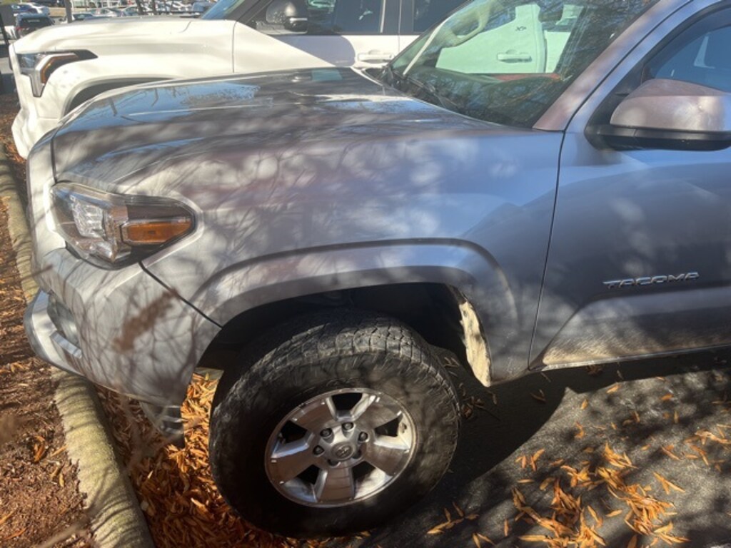 Used 2017 Toyota Tacoma SR5 Truck