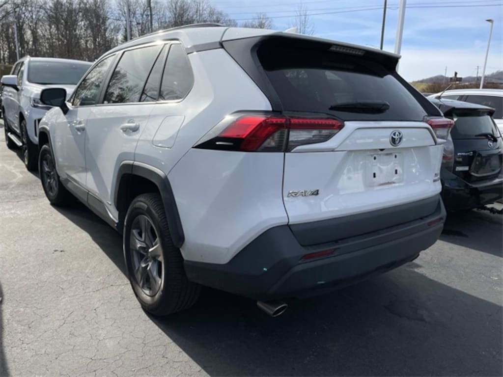 Used 2022 Toyota RAV4 Hybrid XLE SUV