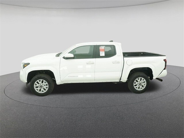 2025 Toyota Tacoma SR5 photo 2