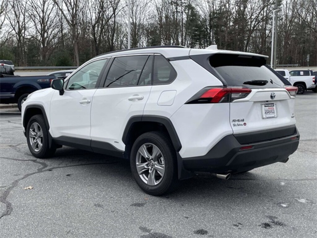 Used 2024 Toyota RAV4 Hybrid LE SUV