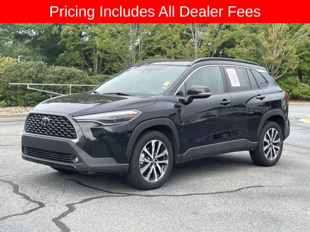 Used 2025 Toyota Corolla Cross XLE SUV