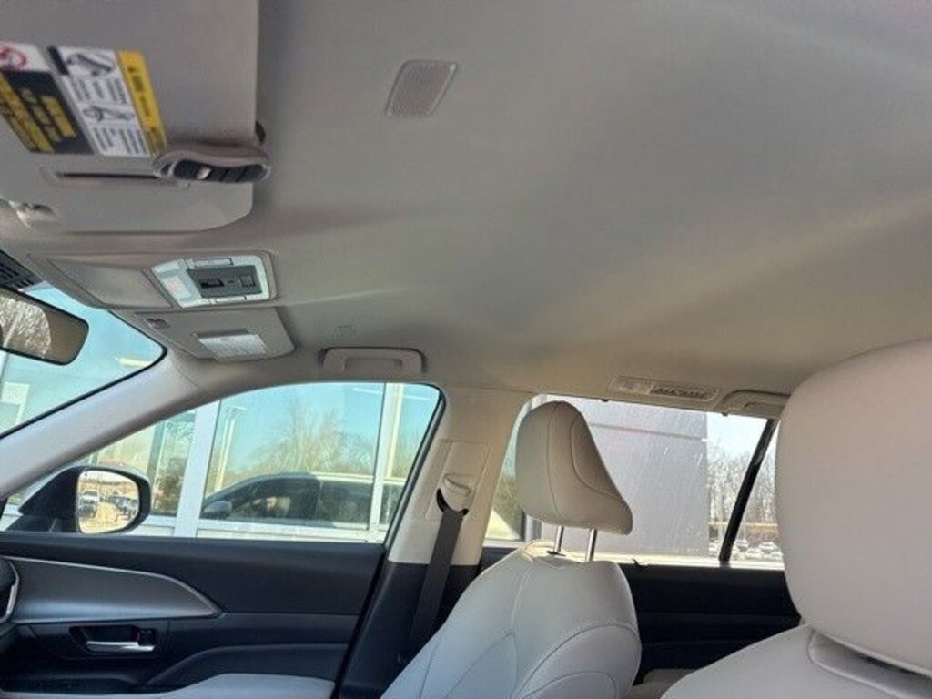 Used 2024 Toyota Grand Highlander Hybrid XLE SUV