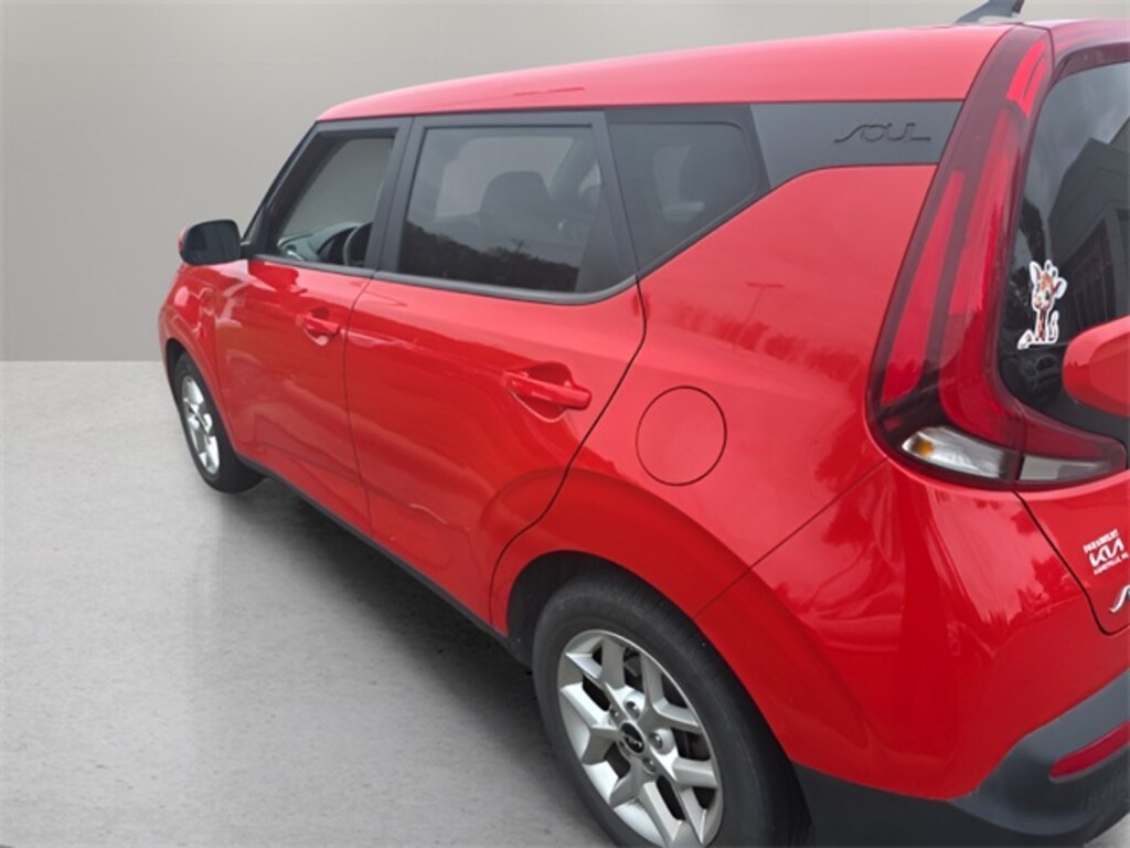 Used 2022 Kia Soul LX Hatchback