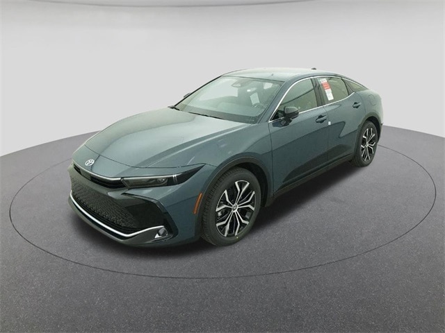 2026 Toyota Crown XLE's photo