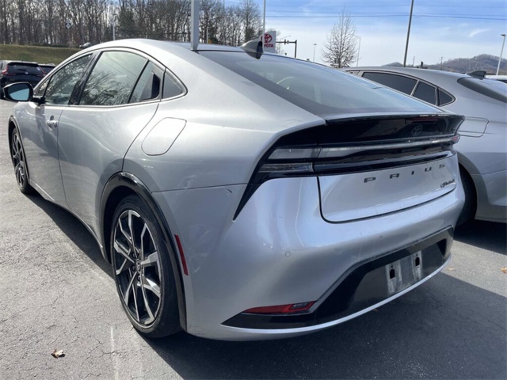 Used 2024 Toyota Prius Prime XSE Premium Hatchback