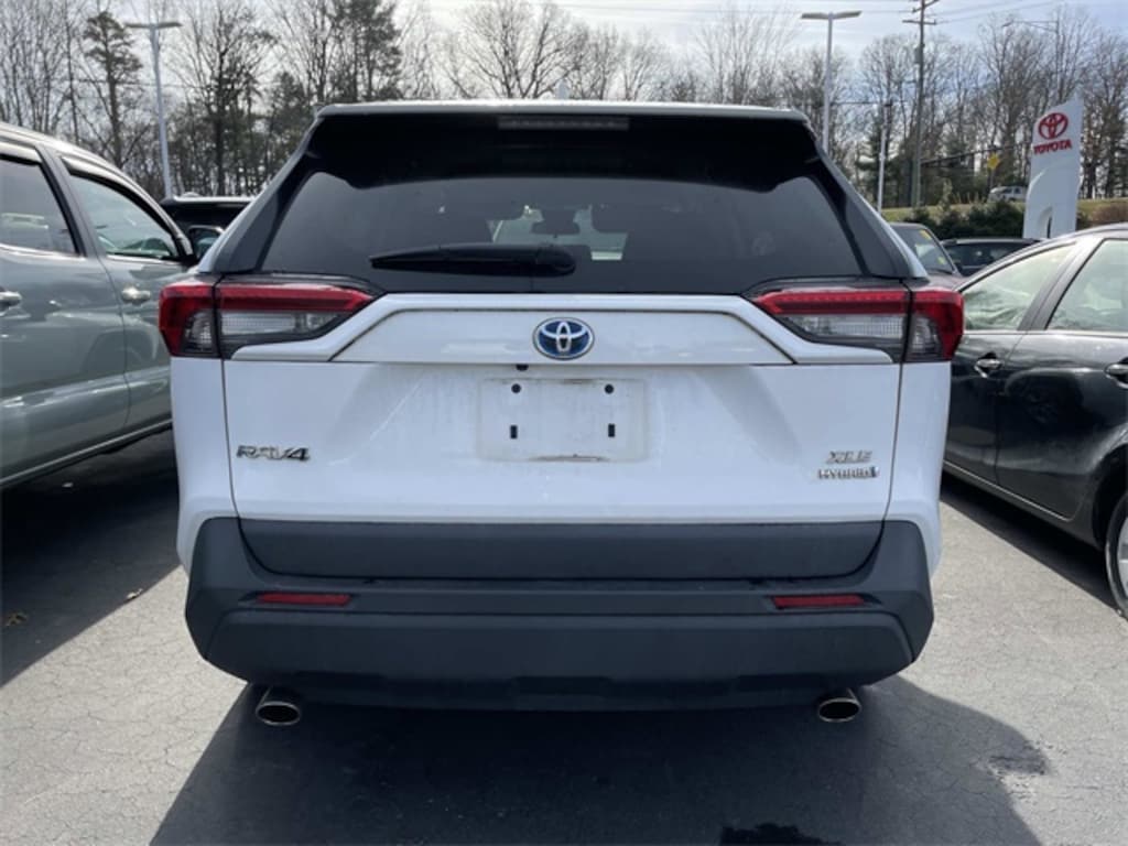 Used 2022 Toyota RAV4 Hybrid XLE SUV