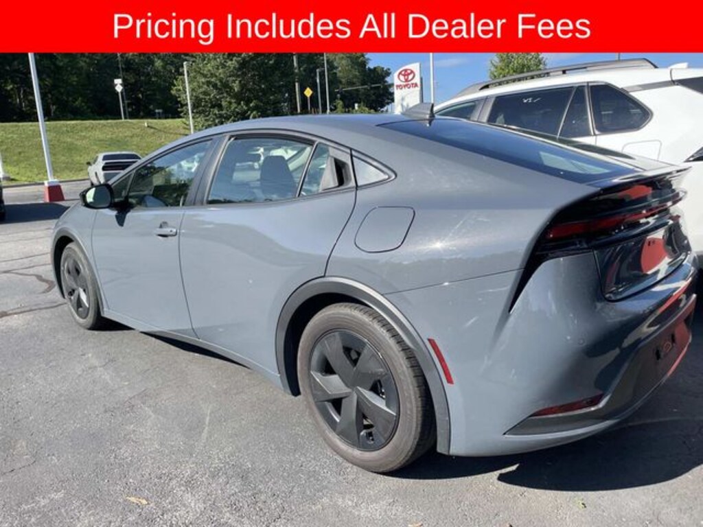 Used 2023 Toyota Prius LE Hatchback