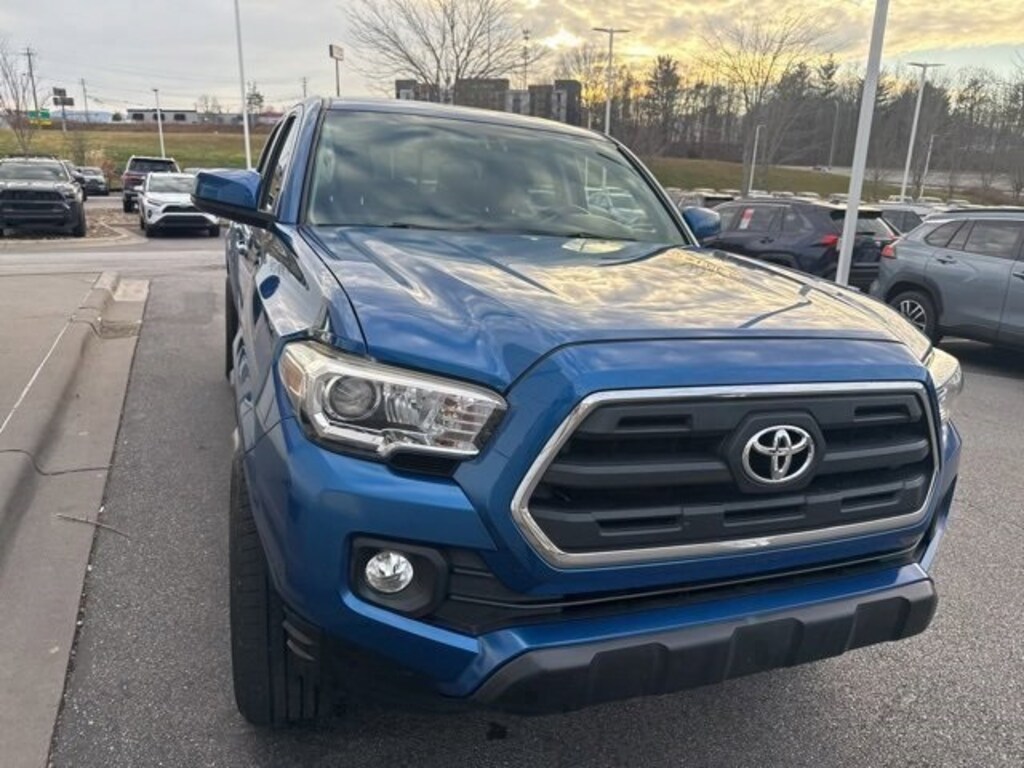 Used 2016 Toyota Tacoma SR5 Truck