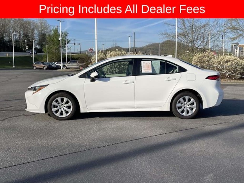 Used 2024 Toyota Corolla LE Sedan